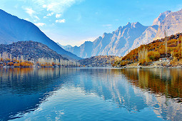 Pákistánské hory v barvách podzimu