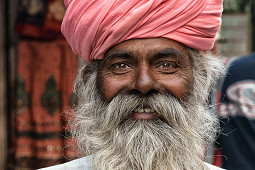 Sikhská barevná slavnost - Hola Mohala, svátky Holi v Indii